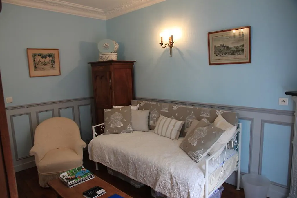 Lourmel Apartmán *